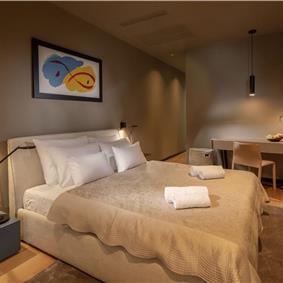 Luxury 5-Bedroom Sea-View Villa with Heated Infinity Pool in Orasac near Dubrovnik – Sleeps 10